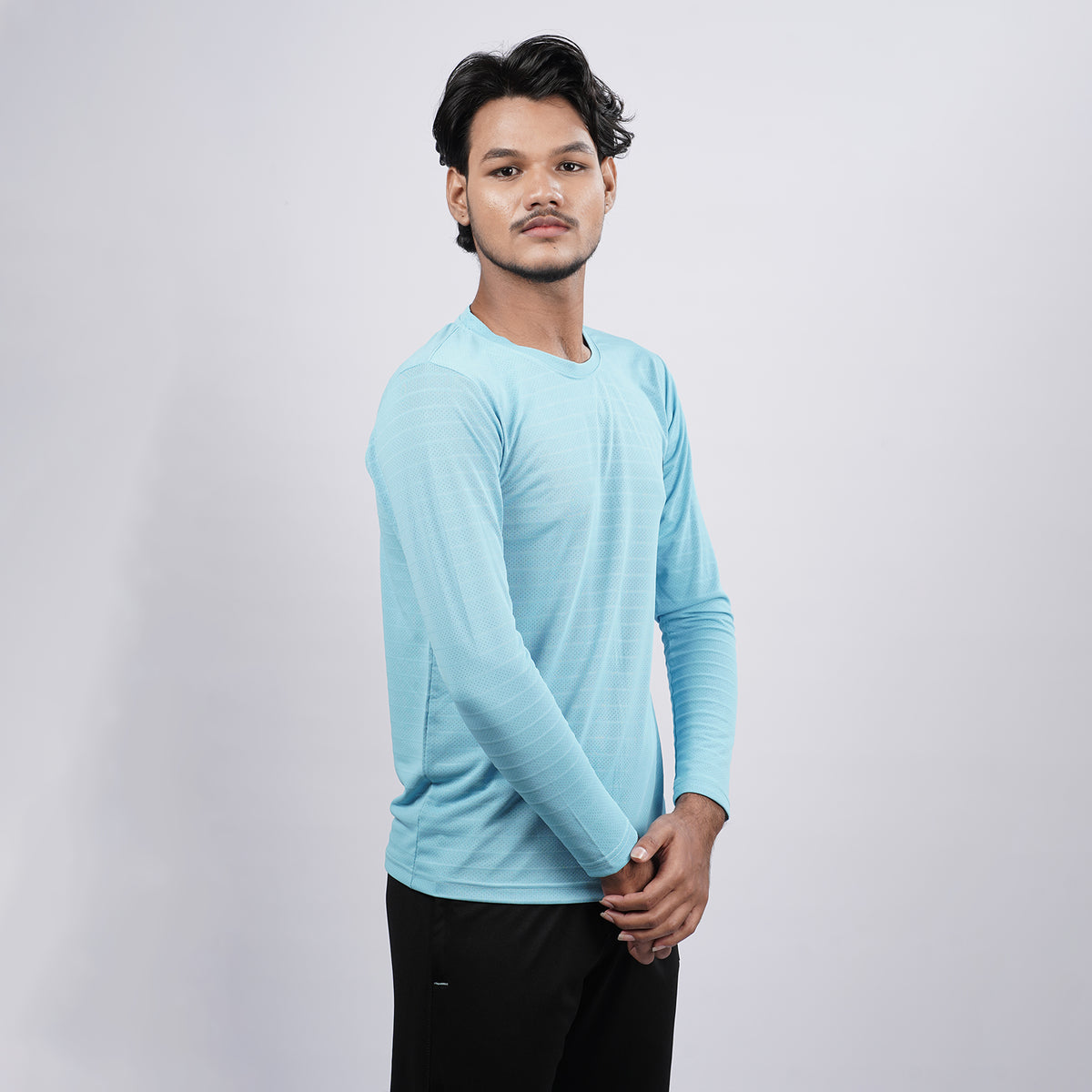 Men Solid Full Sleeve Regular Fit T-Shirt