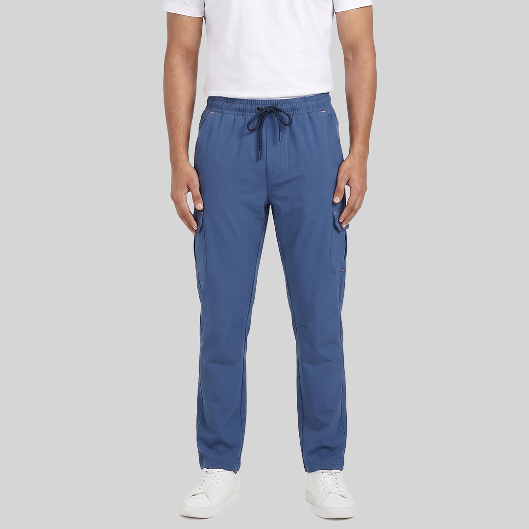 Men Solid Regular Fit Cargo Trackpants