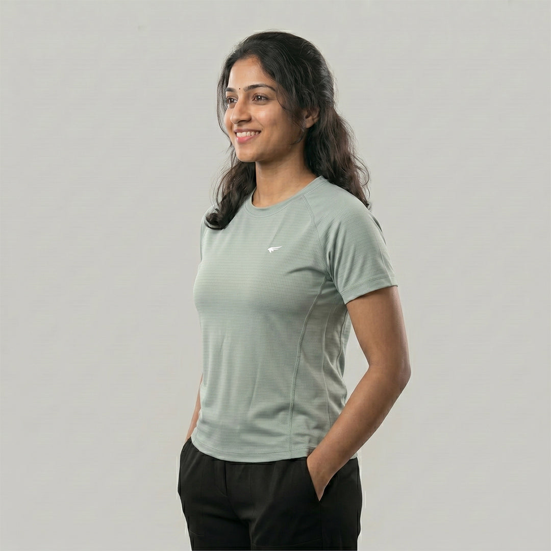 Women Solid Sports T-Shirt ELASTO+ Stretch Fit Breathable Gym Tee