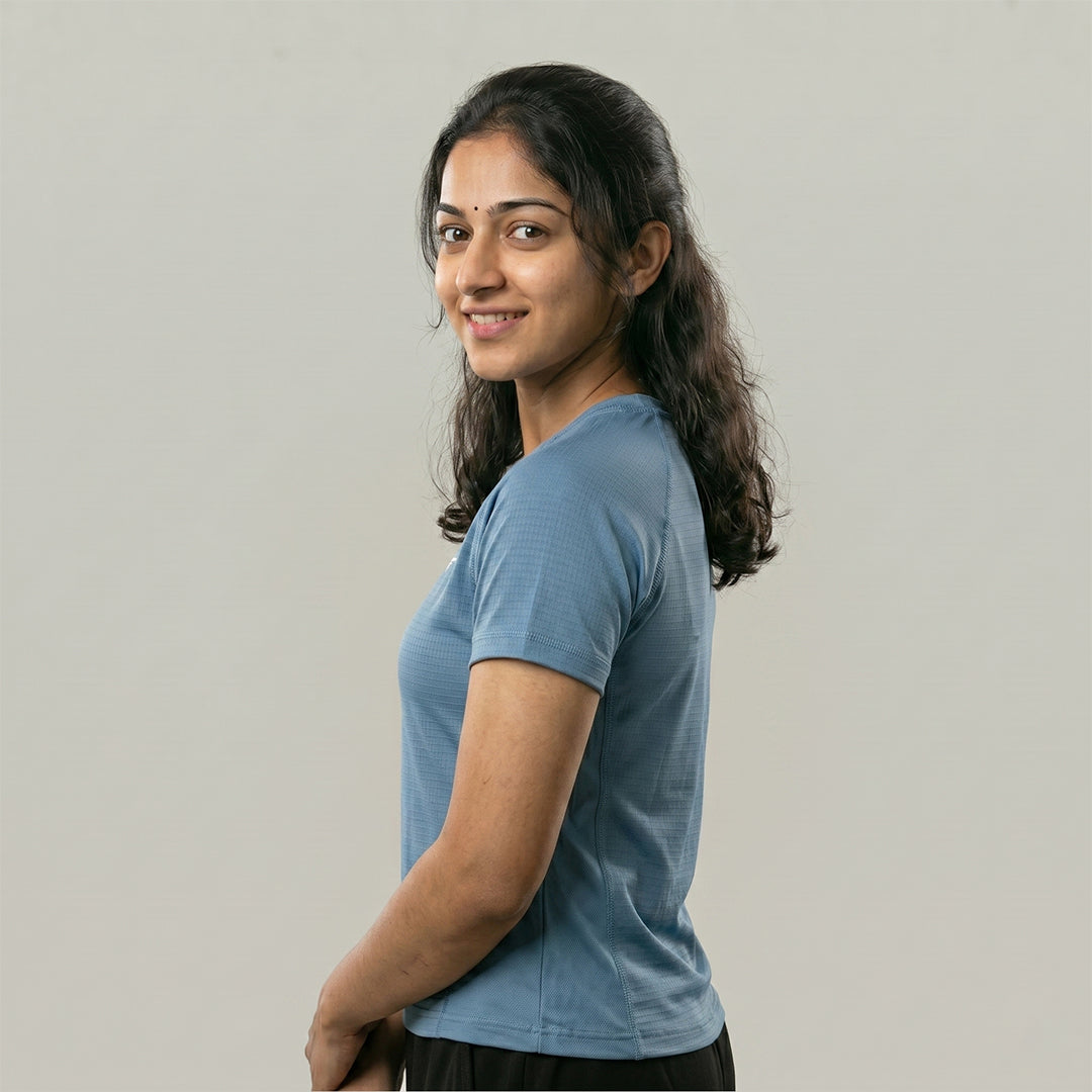 Women Solid Sports T-Shirt ELASTO+ Stretch Fit Breathable Gym Tee