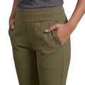Women Solid Straight Fit Trackpants Quick-Drying Breathable Comfortable Gym Sports Wear